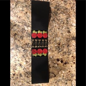 Betsey Johnson black stretchy belt S/M